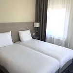 מלון Fletcher Valkenburg 4*