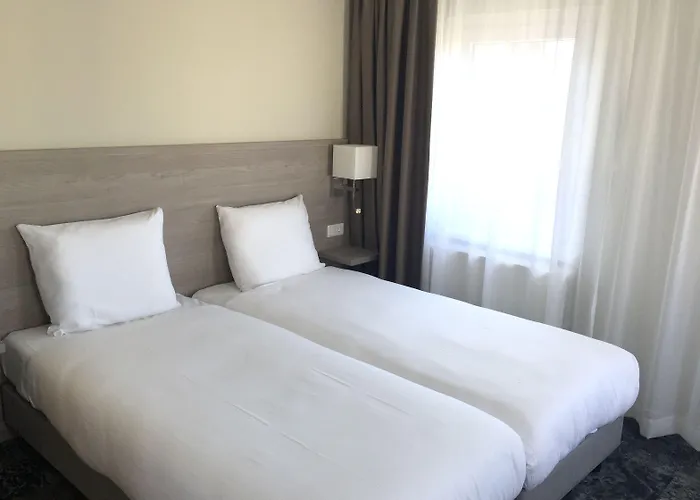 Отель Fletcher Valkenburg 4*