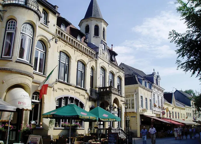 Fletcher Valkenburg فندق 4*