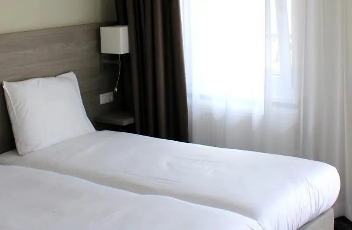 Fletcher Valkenburg فندق 4*